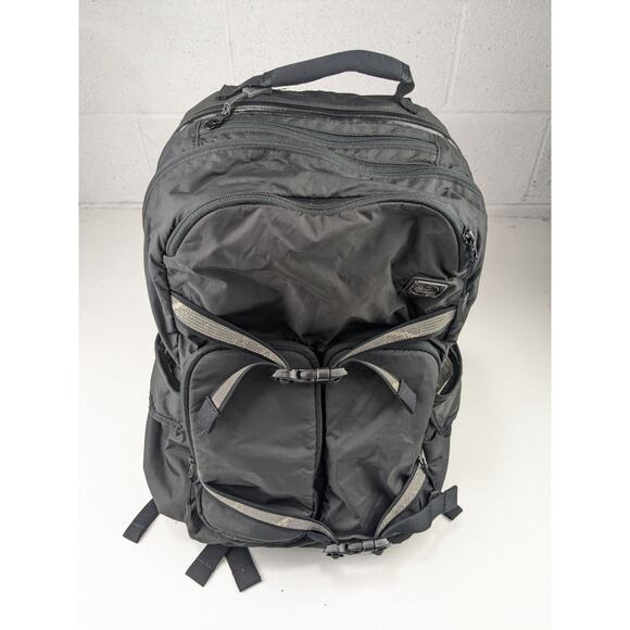 Lululemon Black West Coast Backpack - Picture 3 of 16